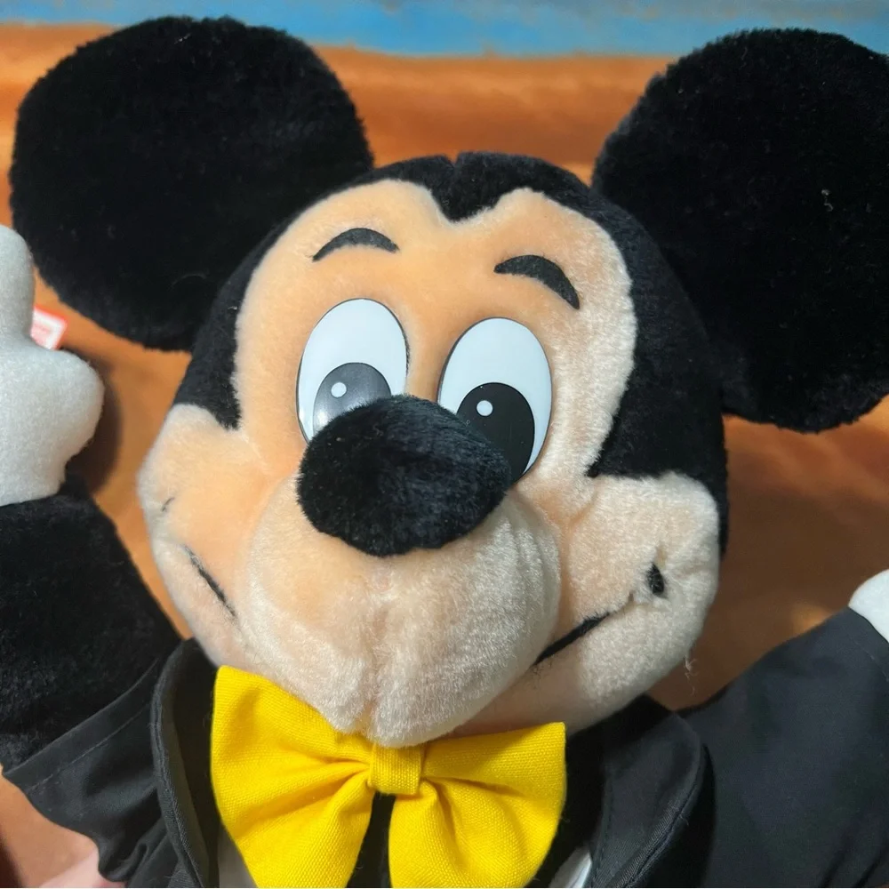 Vintage Disneyland Minnie and Mickey Plush 18” made in Korea